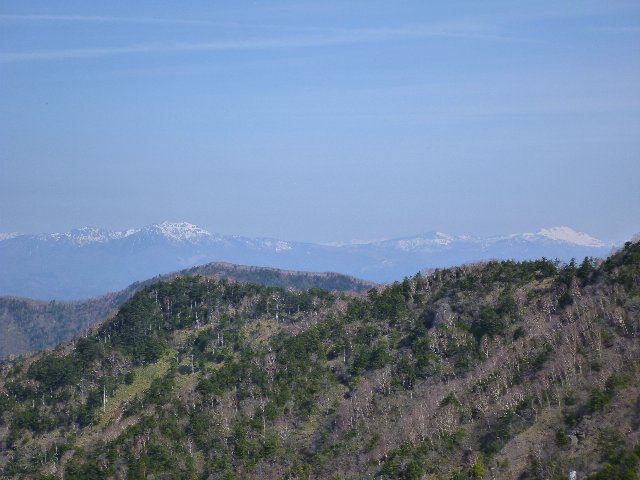 谷川連峰（左）・至仏山（右）