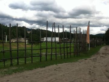 設楽原にある、馬防柵跡。