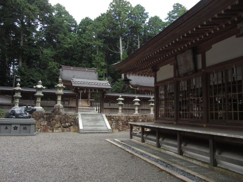 滝樹神社