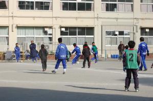 2011年度青葉ＦＣ初蹴り親子サッカー（2012.1.8）@すすき野小学校