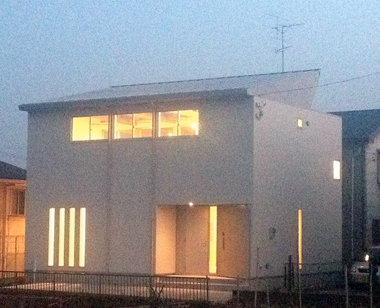 鎌取の家