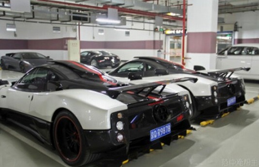 supercar-garage-china-2-2.jpg