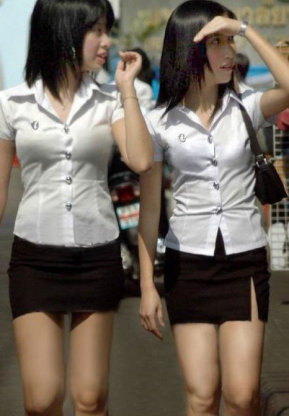 タイの女子大生がエロ過ぎる画像1