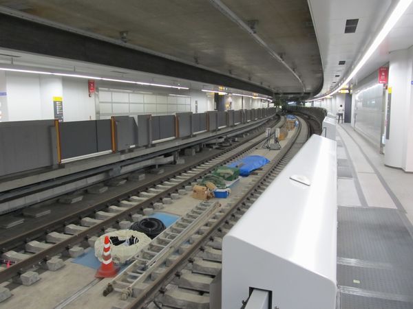 中央2線の使用開始に向けた準備が進む副都心線渋谷駅