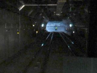 HEP&JES工法で建設した上下線が一体の円形トンネル。ここから大崎支線の下に入る。