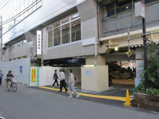 JR蒲田駅側の出入口。