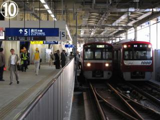 京急蒲田駅5番線に到着