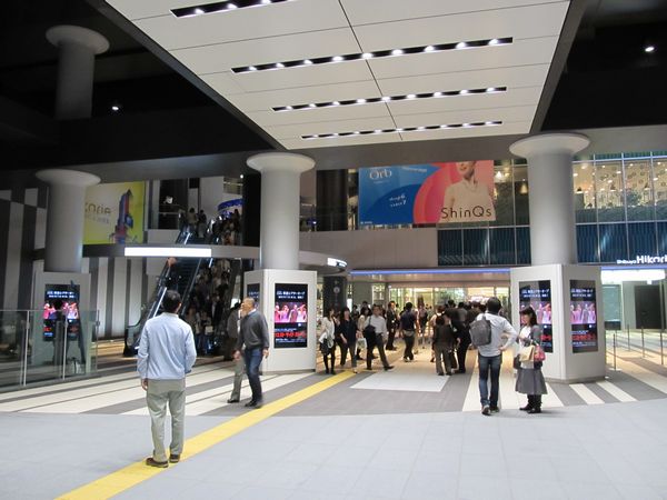 副都心線渋谷駅と渋谷ヒカリエの連絡口