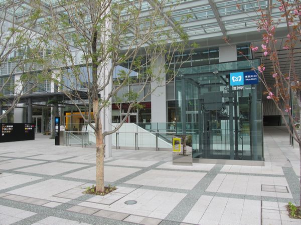 2011年6月に新設された豊洲駅1c出入口